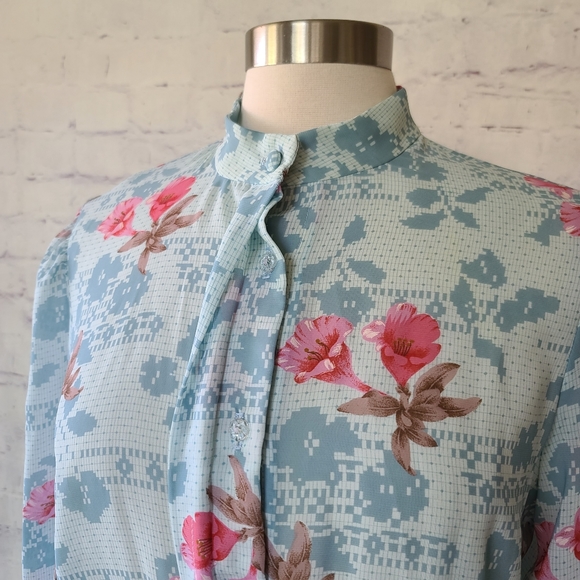 Vintage 1970s Semi Sheer Long Sleeve Blue Pink Floral Print Secretary Dress 12 - Picture 6 of 10